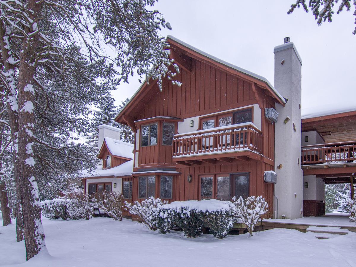 Готель Crystal Mountain Thompsonville Екстер'єр фото